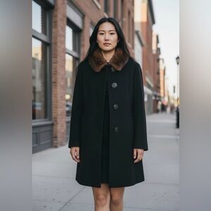 Vintage Women’s Black Wool Coat Fur Collar late 1950s to 1960s